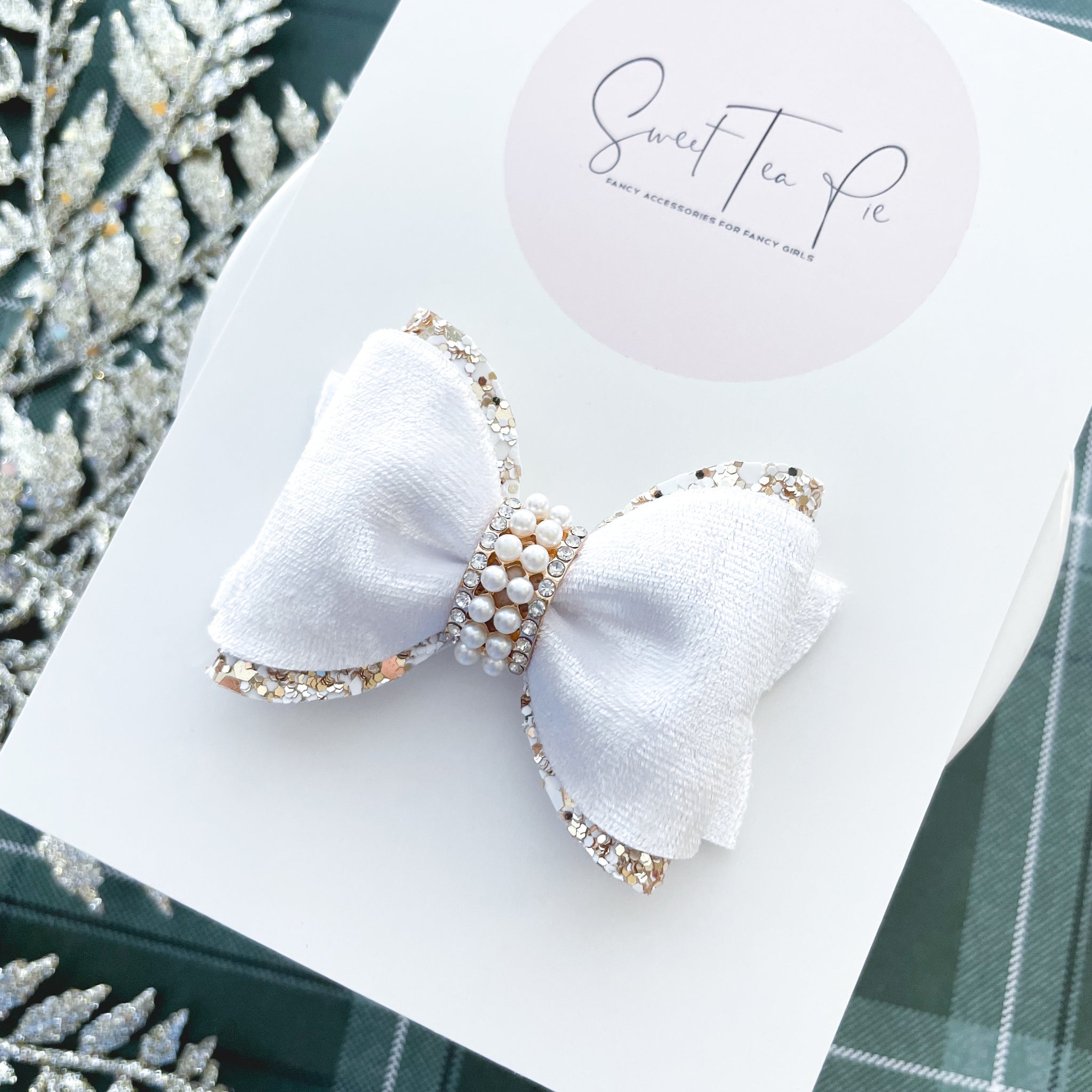 Pearl Velvet Pinched Loop Hair Bow