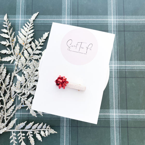 Christmas Present Glam Clip