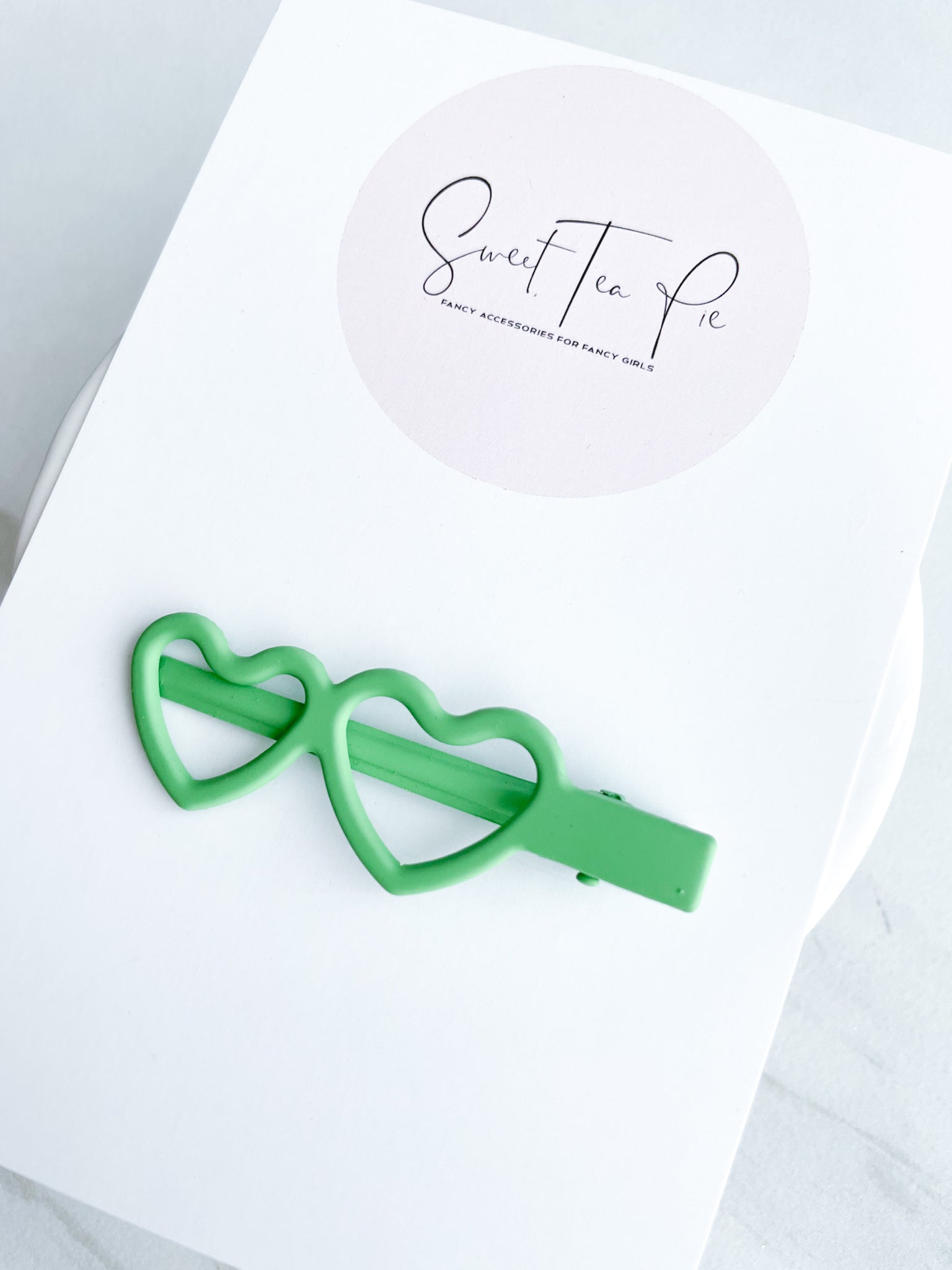 Green Heart Sunglasses Glam Clip