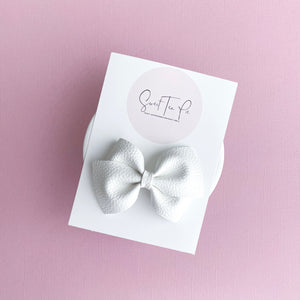 Blanc Lu Hair Bow
