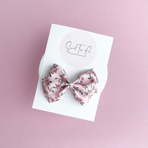 Chateau Rose Lu Hair Bow
