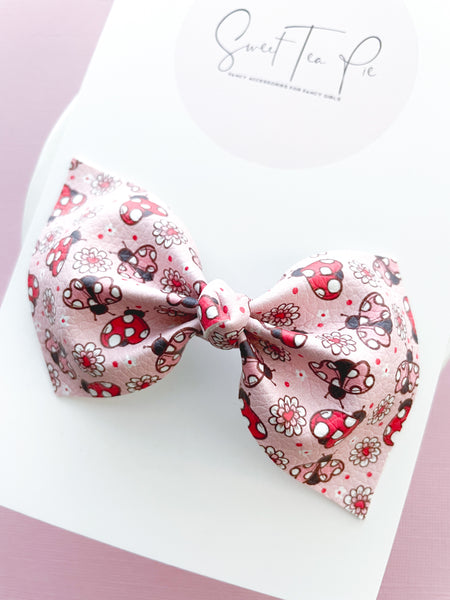 Ladybug Love Knot Hair Bow