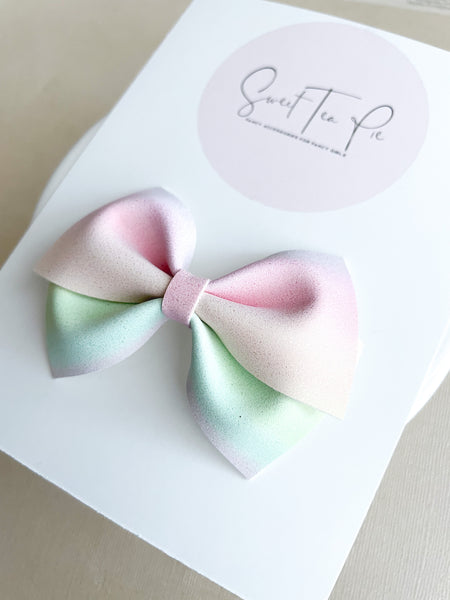 Rainbow Melt Mini Lu Bow