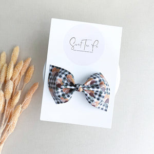 Farmhouse Floral Knot Hair Bow