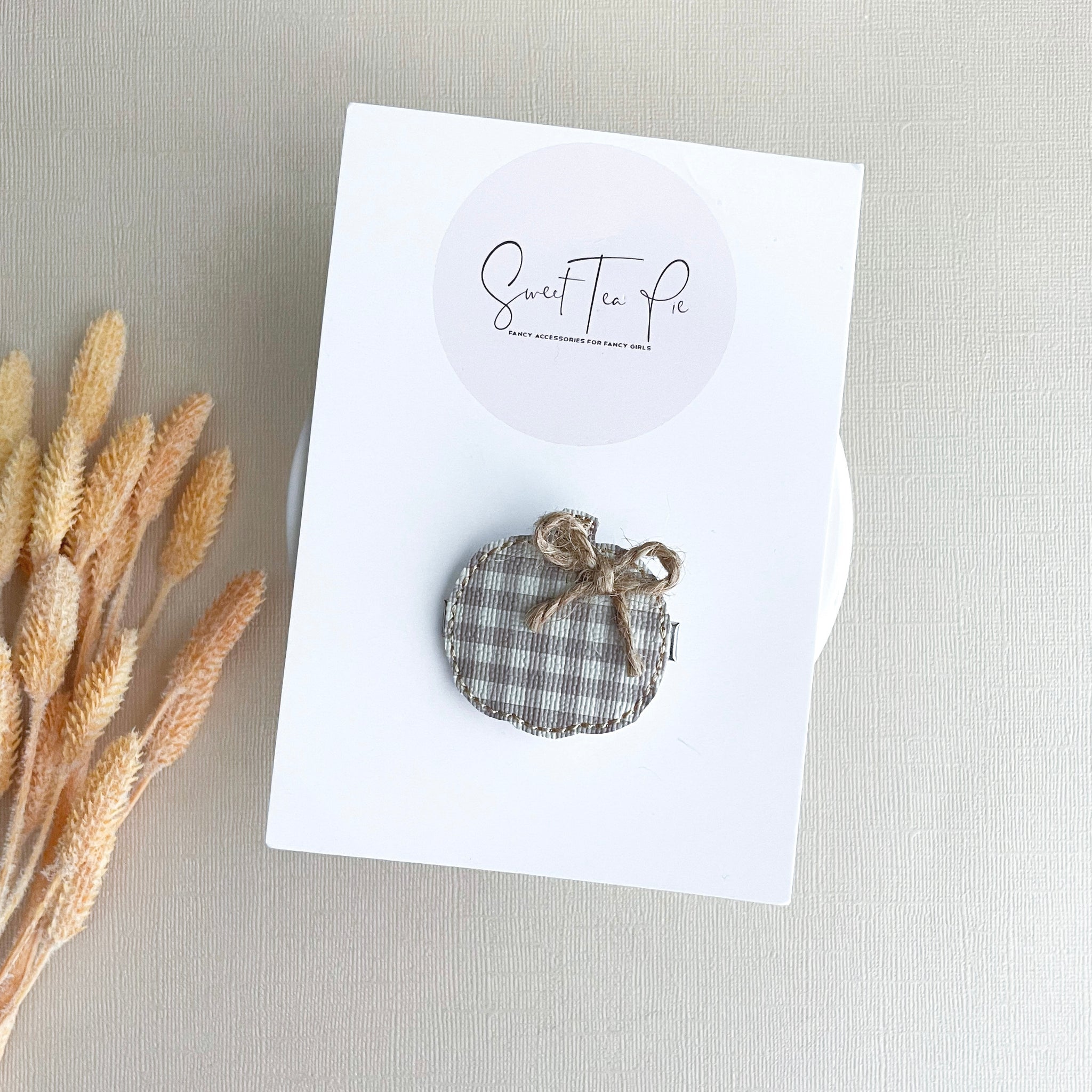 Buffalo Plaid Pumpkin Glam Clip